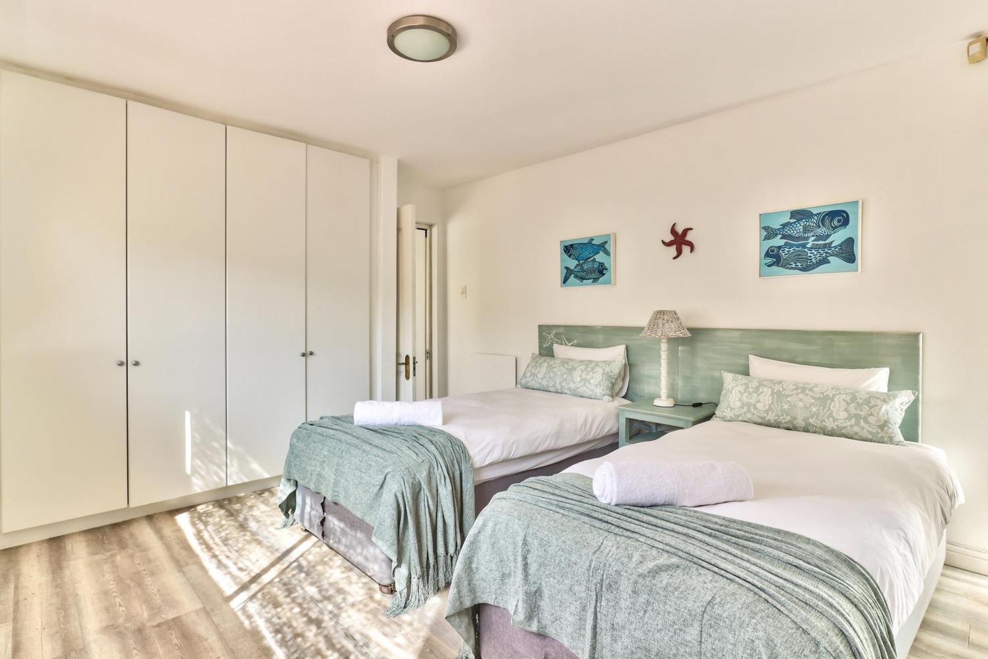 Adjacent Camps Bay Apartment