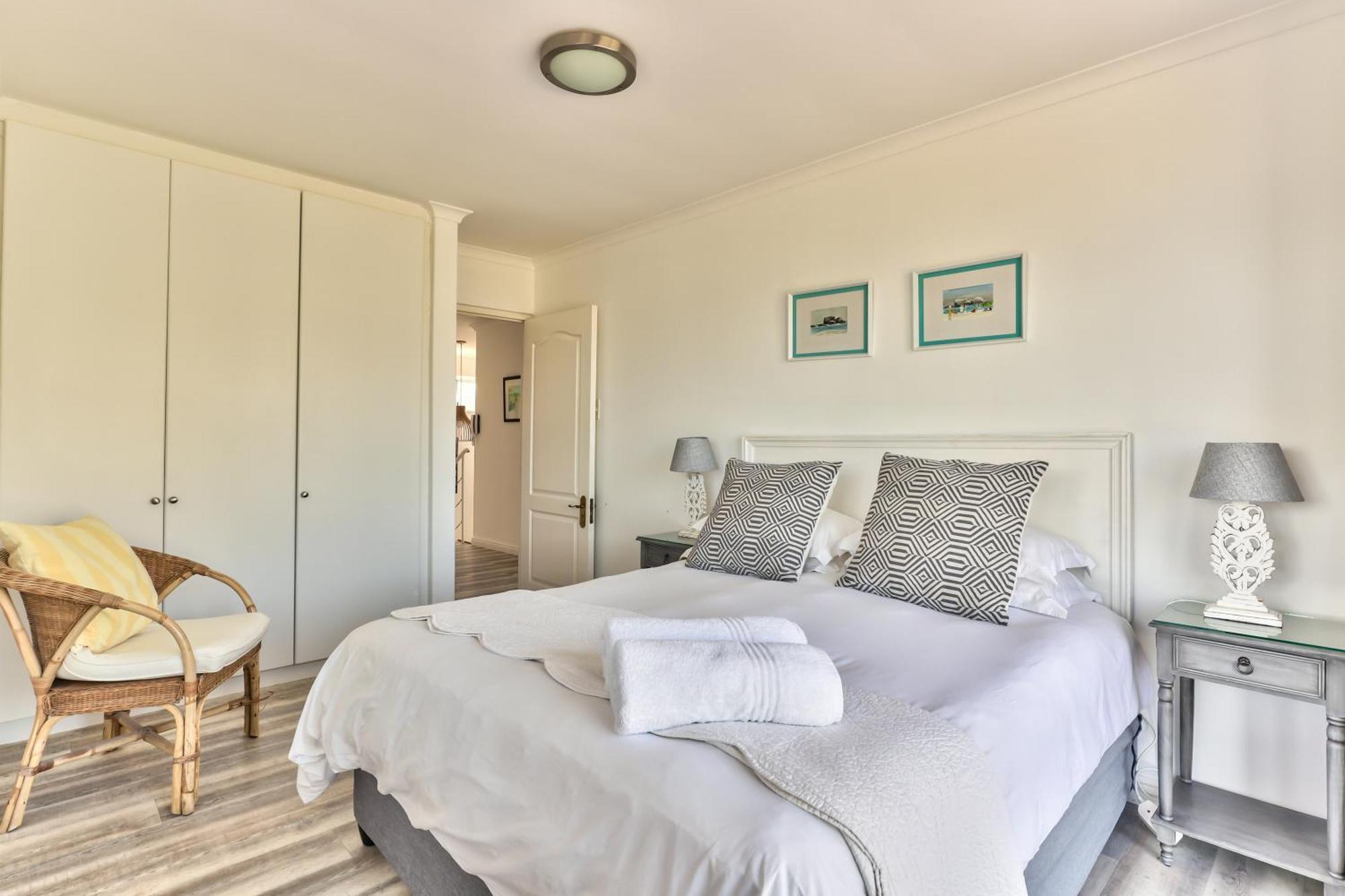 Apartment Adjacent Camps Bay Cape Town